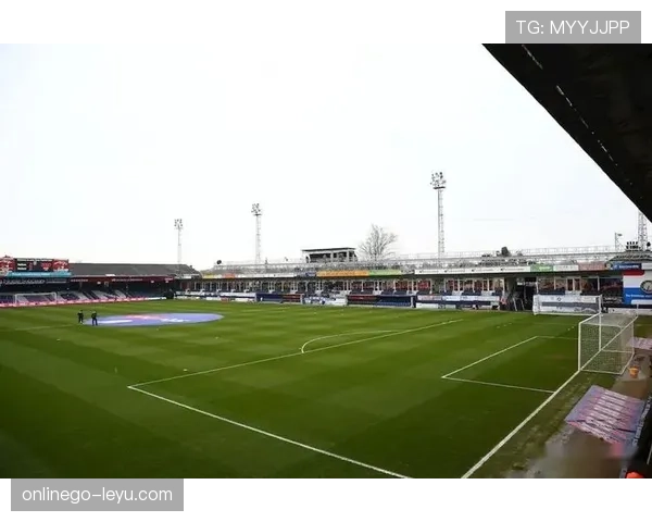 卢顿城上演英超奇迹,升班马强势逆袭续写历史新篇章 卢顿城上演英超奇迹,升班马强势逆袭续写历史新篇章