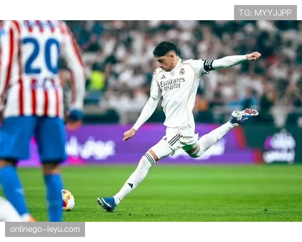 巴尔韦德稳健发挥，精准长传成球队进攻新引擎