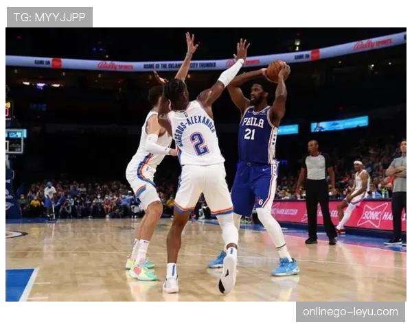 西蒙斯无球效率下滑，对比恩比德挡拆收益差距拉大